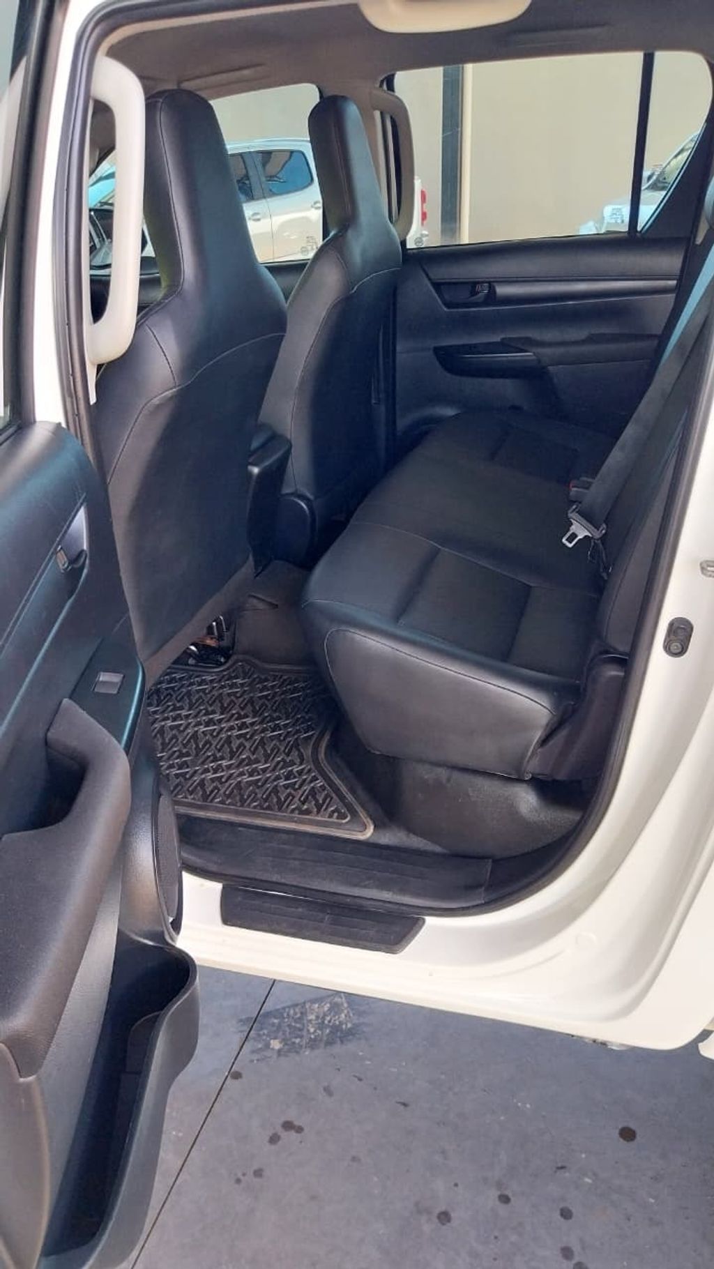 TOYOTA Hilux D4-D 2.8TDi 16v 4X4 C.D. 2019 - miniatura 8