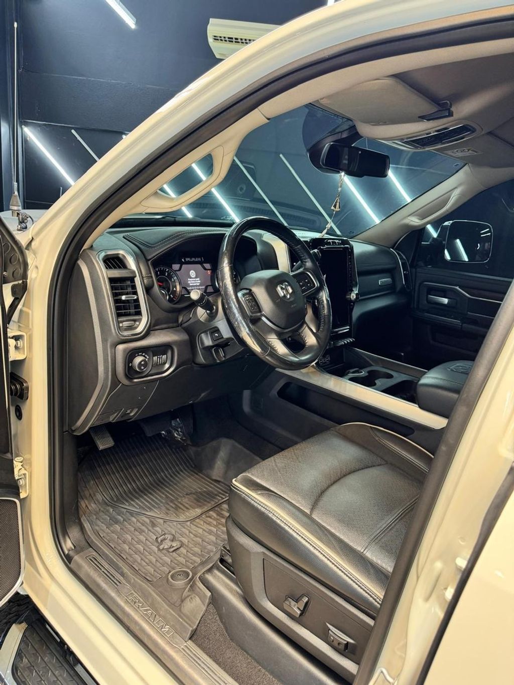 RAM 2500 Laramie 6.7TDi 24v 4X4 C.D. 2022 - miniatura 8