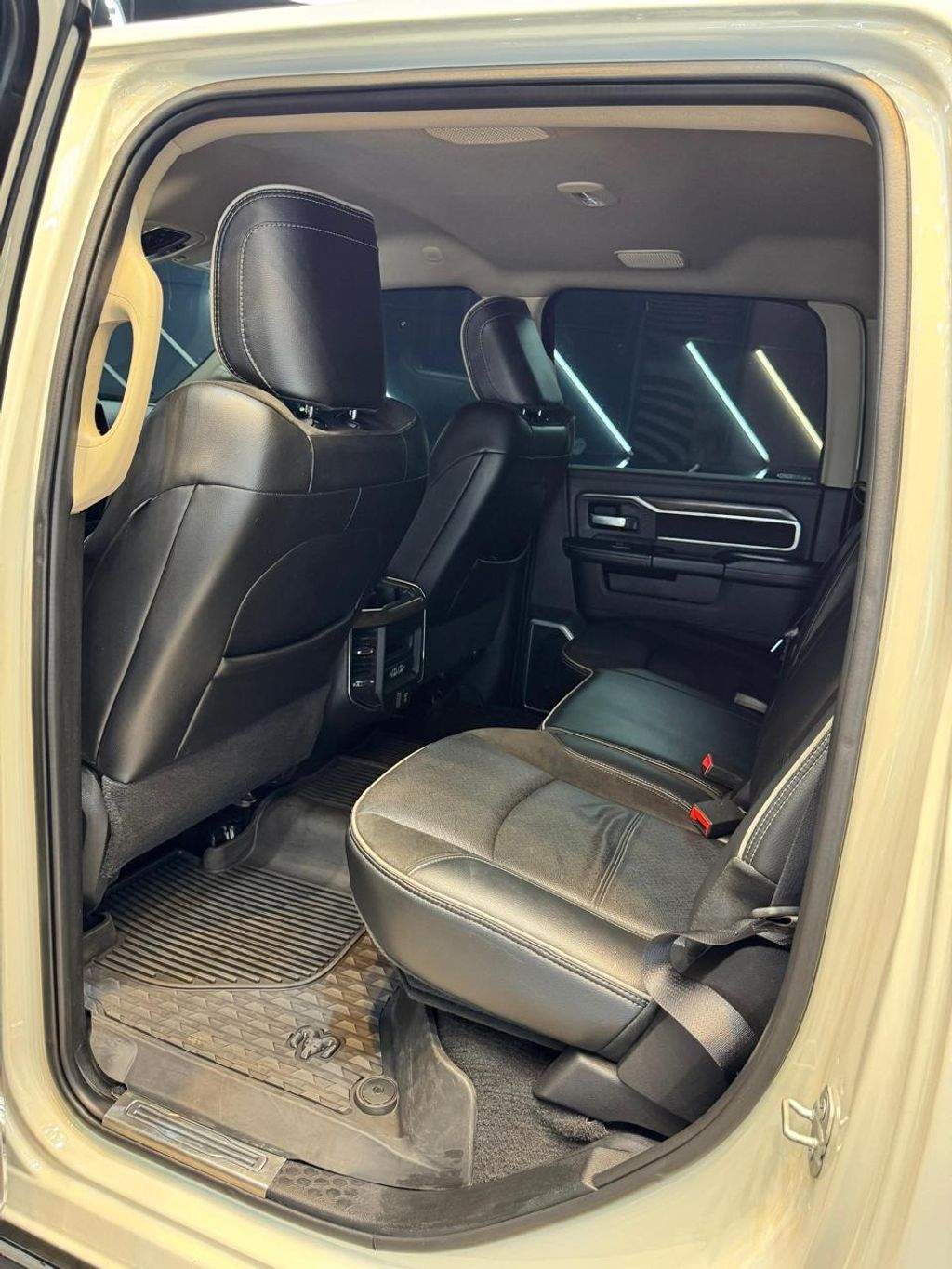 RAM 2500 Laramie 6.7TDi 24v 4X4 C.D. 2022 - miniatura 11