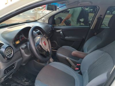 FIAT Grand Siena Tetrafuel 1.4 2015 - miniatura 5