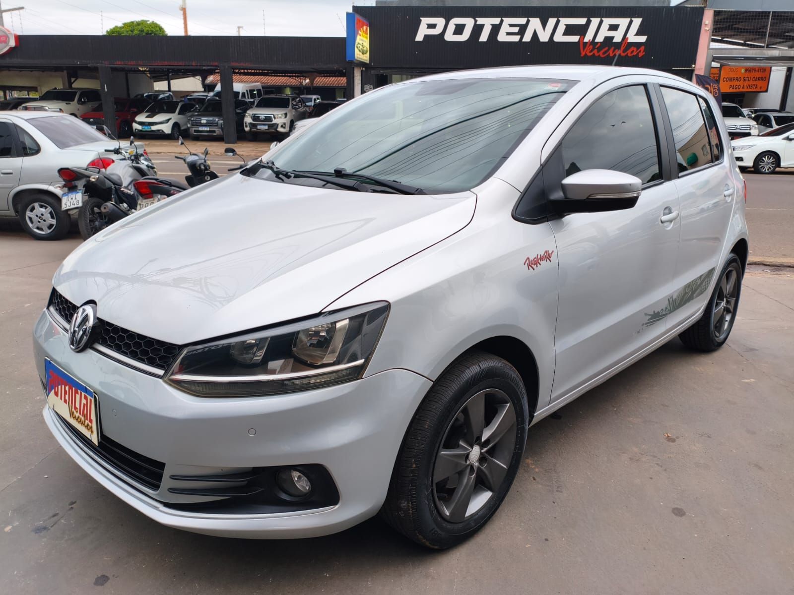 VOLKSWAGEN Fox Rock in Rio 1.6 4p. 2016 - miniatura 2