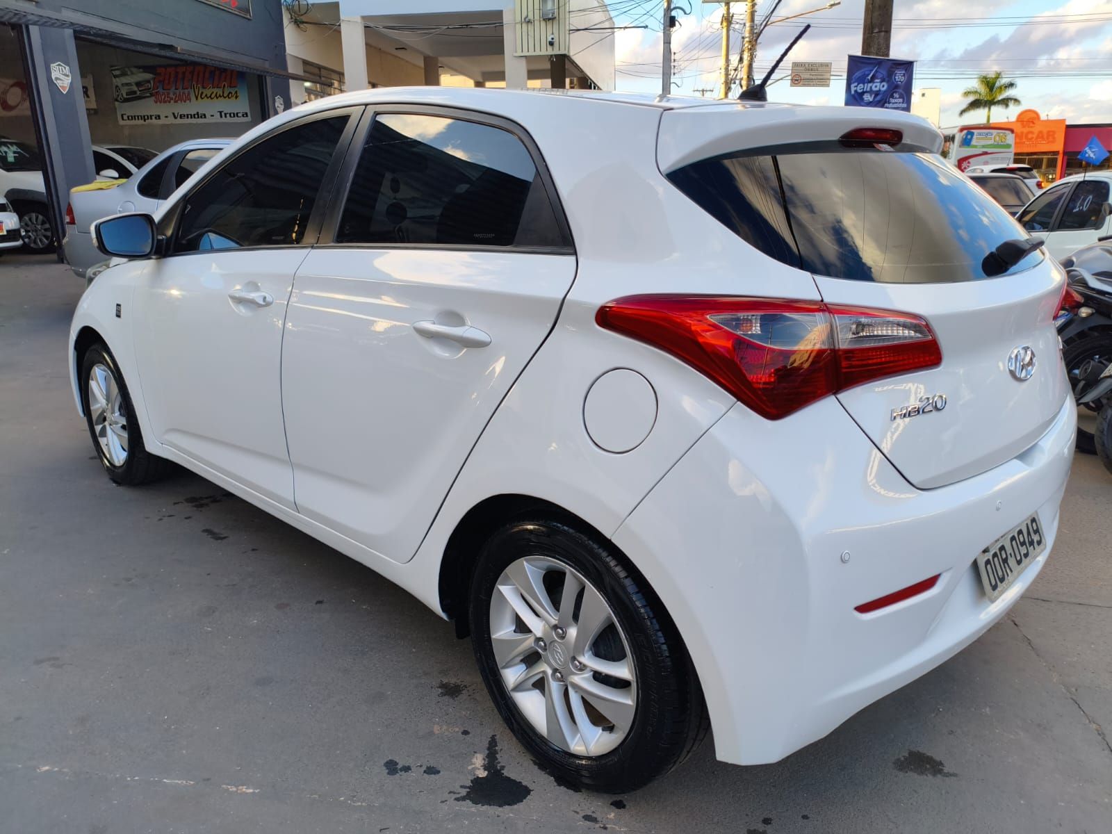 HYUNDAI HB20 Comfort 1.0 12v 2015 - miniatura 4