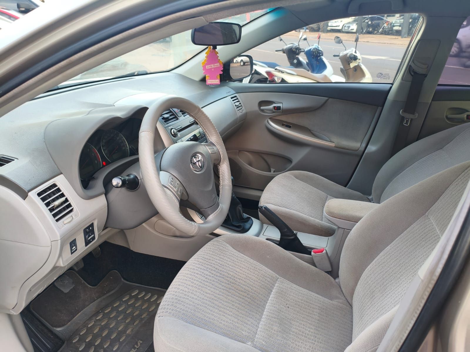 TOYOTA Corolla GLi 1.8 16v 2010 - miniatura 7
