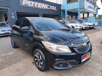 CHEVROLET Onix LT 1.0 2014