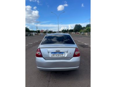 FORD Fiesta Sedan 1.0 2010 - miniatura 6