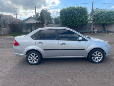 FORD Fiesta Sedan 1.0 2010 - miniatura 7