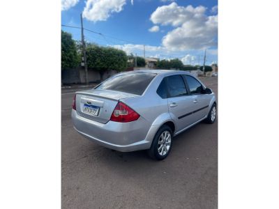 FORD Fiesta Sedan 1.0 2010 - miniatura 8
