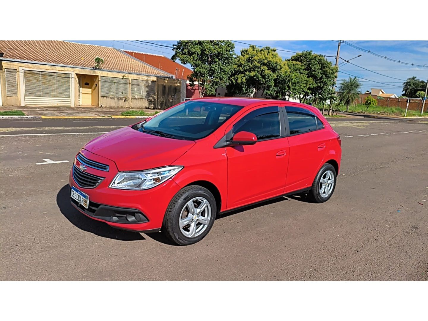 CHEVROLET Onix LT 1.4 2015