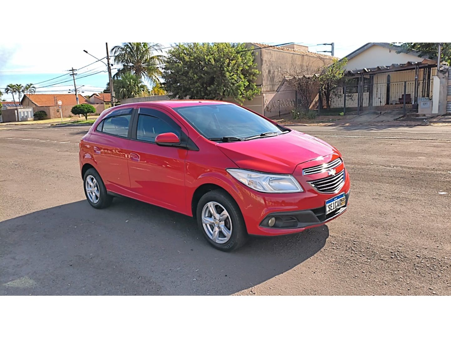 CHEVROLET Onix LT 1.4 2015 - miniatura 3