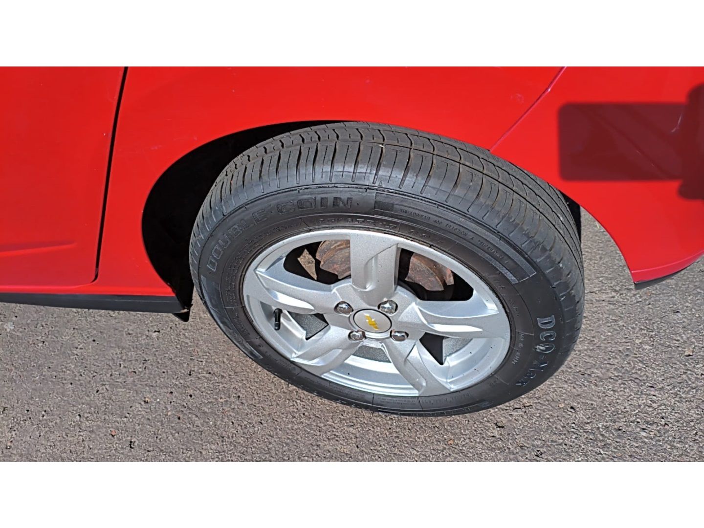 CHEVROLET Onix LT 1.4 2015 - miniatura 9