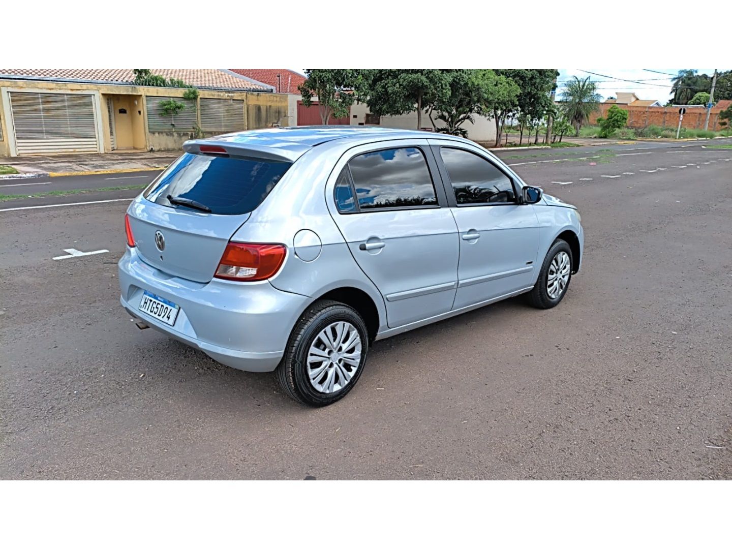 VOLKSWAGEN Gol 1.0 4p. 2009 - miniatura 8