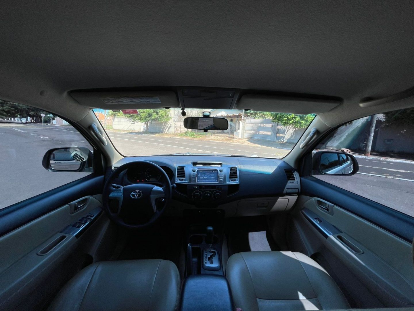 TOYOTA Hilux SW4 SR 2.7 16v 2015 - miniatura 11