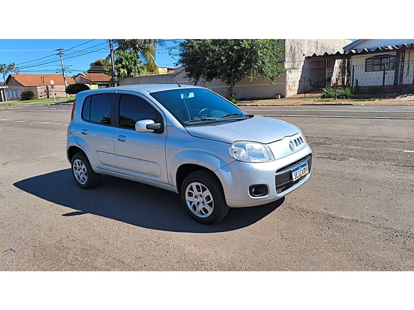 FIAT Uno Vivace 1.0 4p. 2012 - miniatura 3