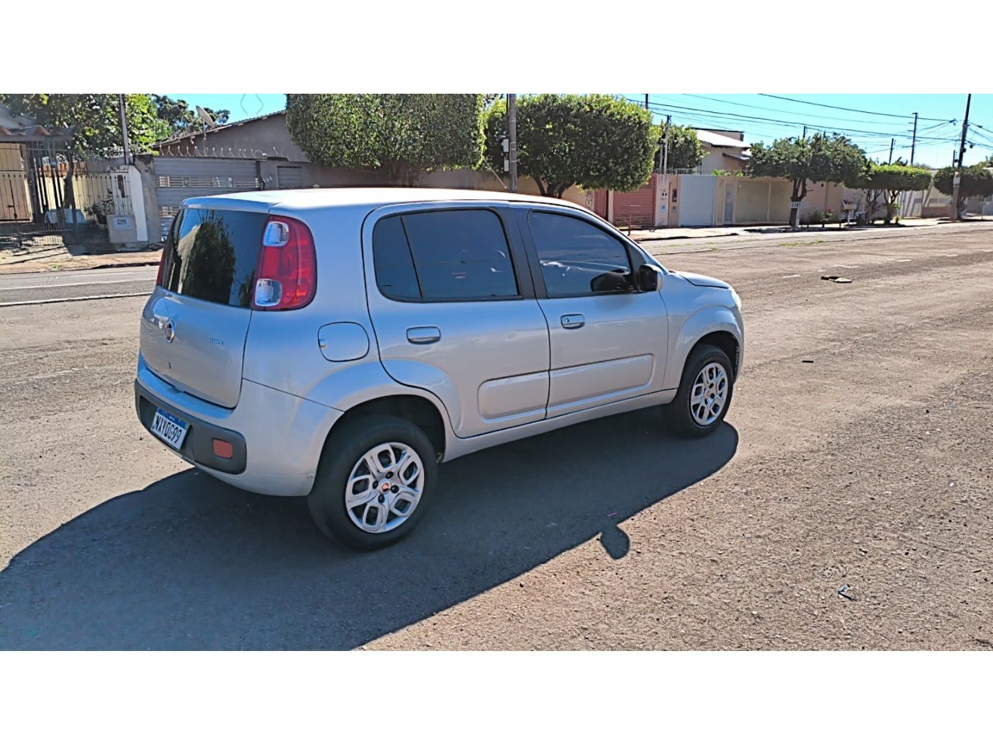 FIAT Uno Vivace 1.0 4p. 2012 - miniatura 5