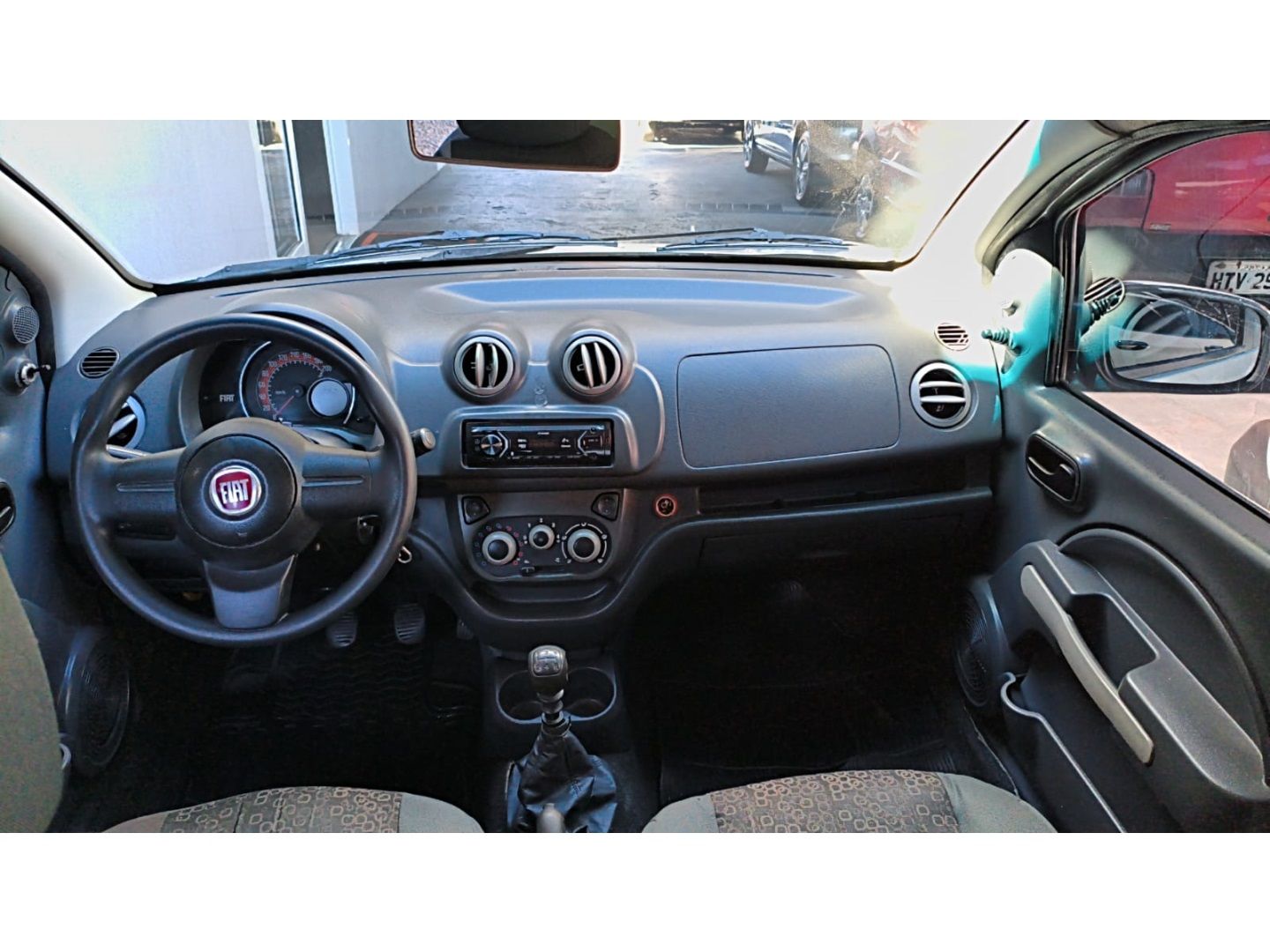 FIAT Uno Vivace 1.0 4p. 2012 - miniatura 9