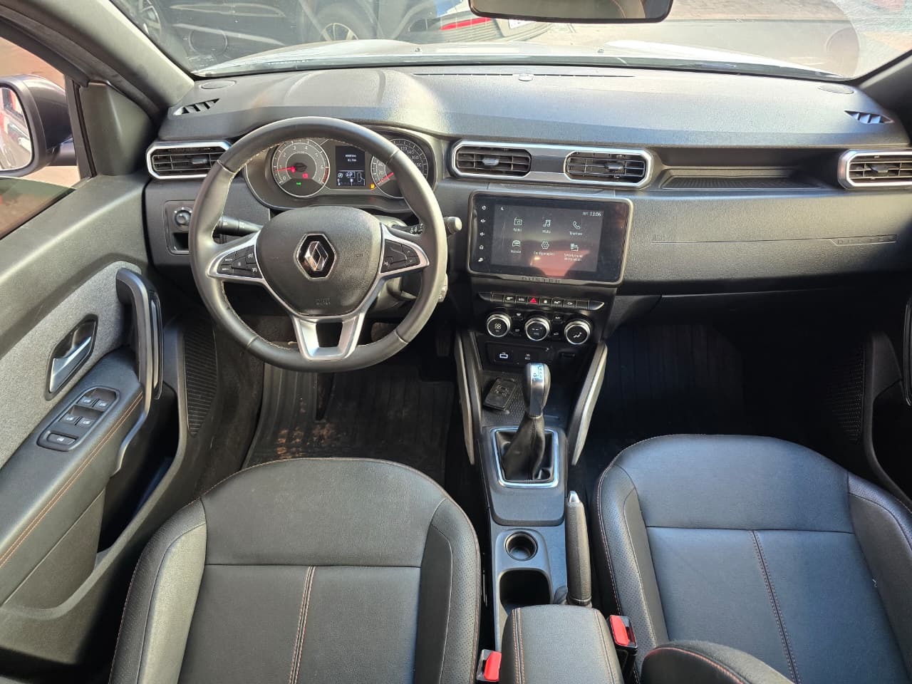 RENAULT Duster Iconic Plus 1.6 16v 2025 - miniatura 6
