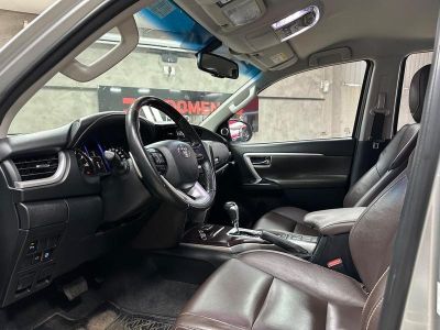 TOYOTA Hilux SRX D4-D 2.8TDi 16v 4X4 C.D. 2019 - miniatura 7