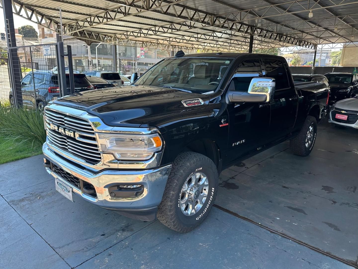 RAM 2500 Laramie 6.7TDi 24v 4X4 C.D. 2023 - miniatura 2