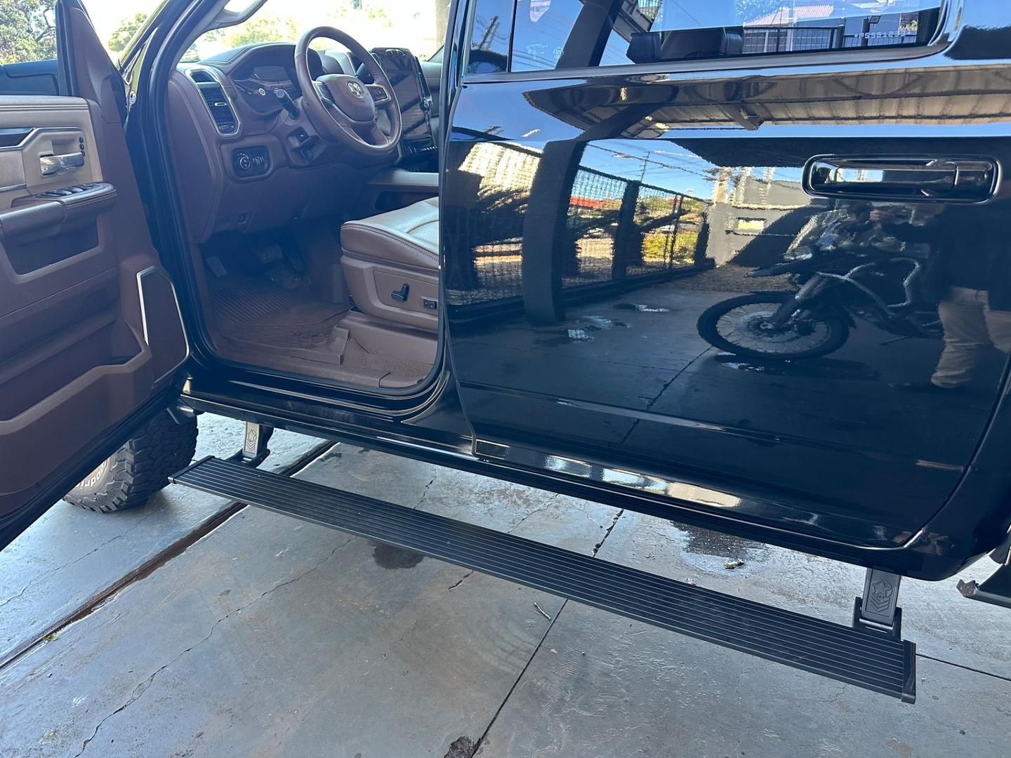 RAM 2500 Laramie 6.7TDi 24v 4X4 C.D. 2023 - miniatura 4