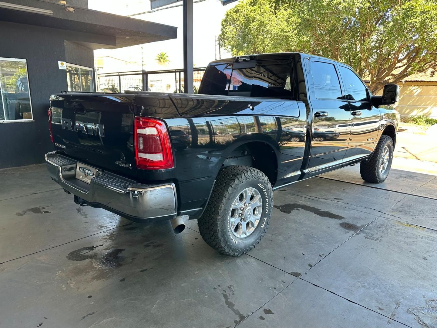 RAM 2500 Laramie 6.7TDi 24v 4X4 C.D. 2023 - miniatura 6