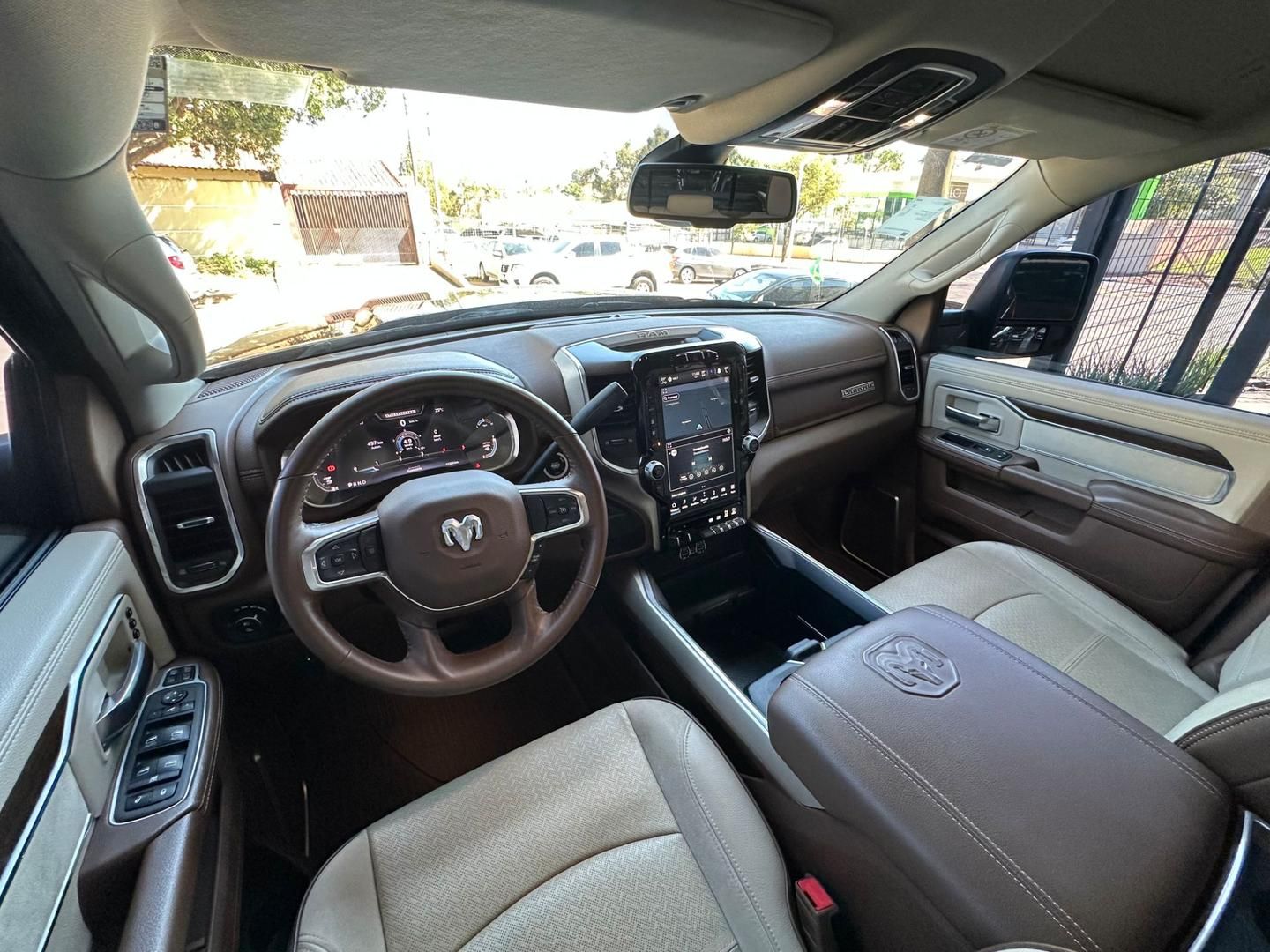 RAM 2500 Laramie 6.7TDi 24v 4X4 C.D. 2023 - miniatura 9