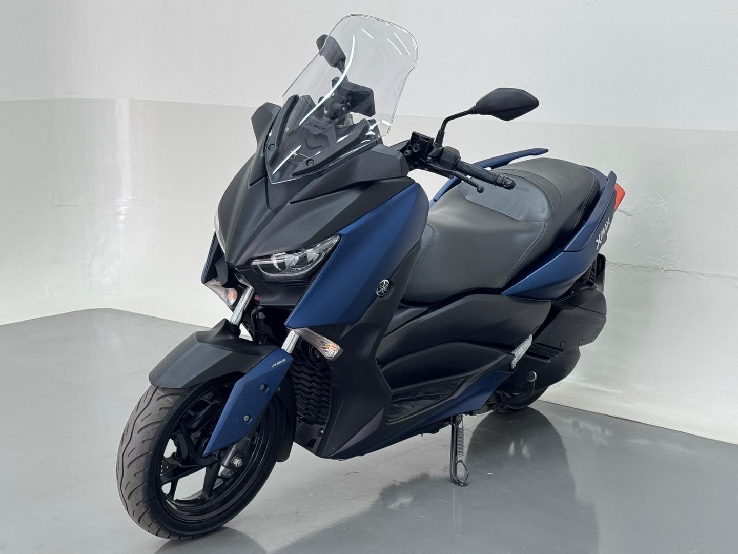 YAMAHA XMax 250 2021 - miniatura 2