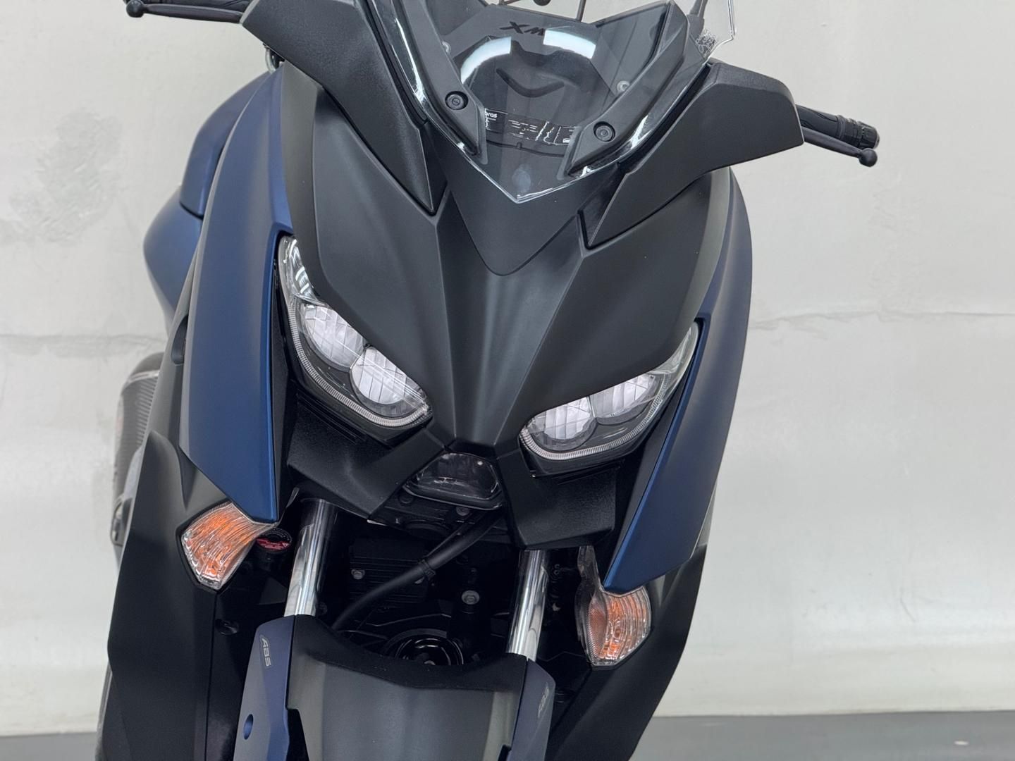 YAMAHA XMax 250 2021 - miniatura 3