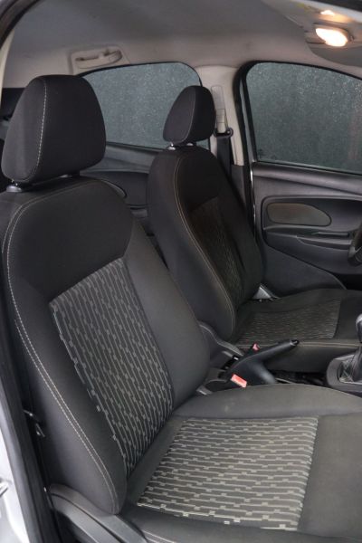 FORD Ka SE 1.0 12v 2015 - miniatura 8