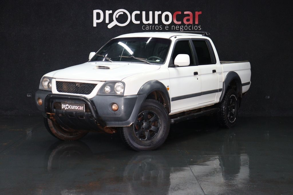 MITSUBISHI L200 Outdoor HPE 2.5TD 4X4 C.D. 2012 - miniatura 5