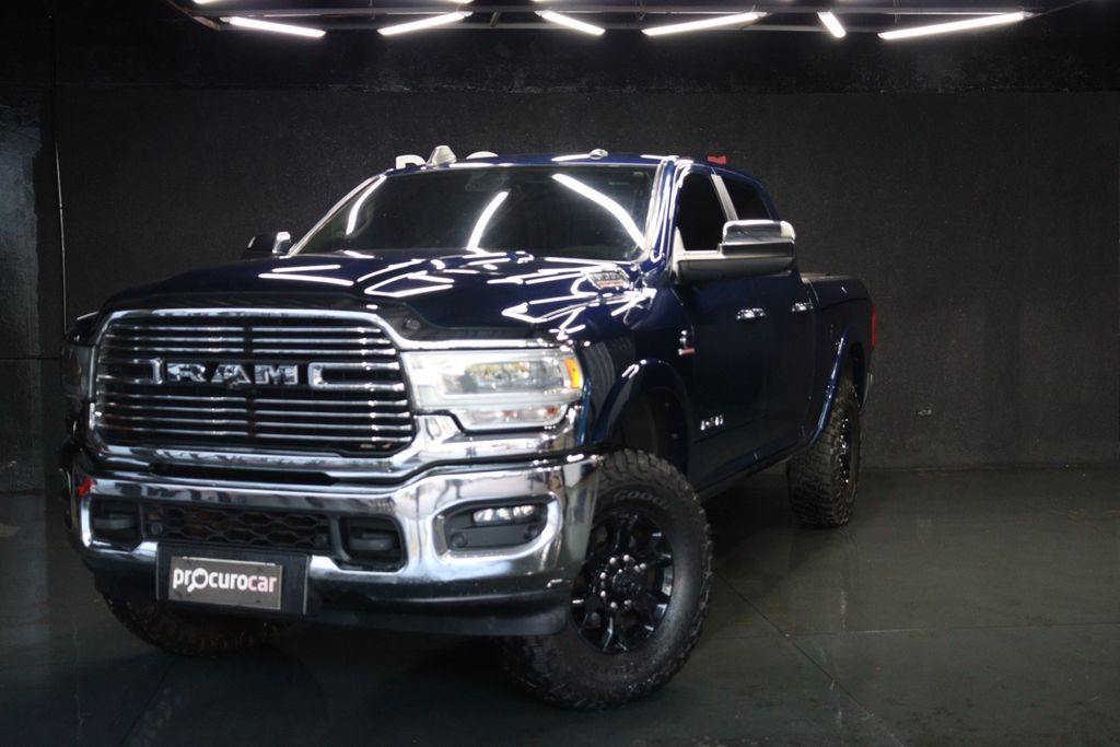 RAM 3500 Laramie 6.7TDi 24v 4X4 C.D. 2022 - miniatura 5