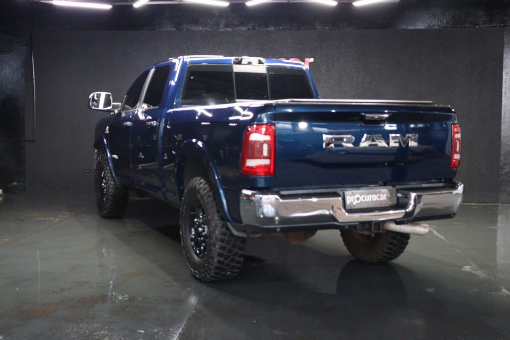 RAM 3500 Laramie 6.7TDi 24v 4X4 C.D. 2022 - miniatura 6