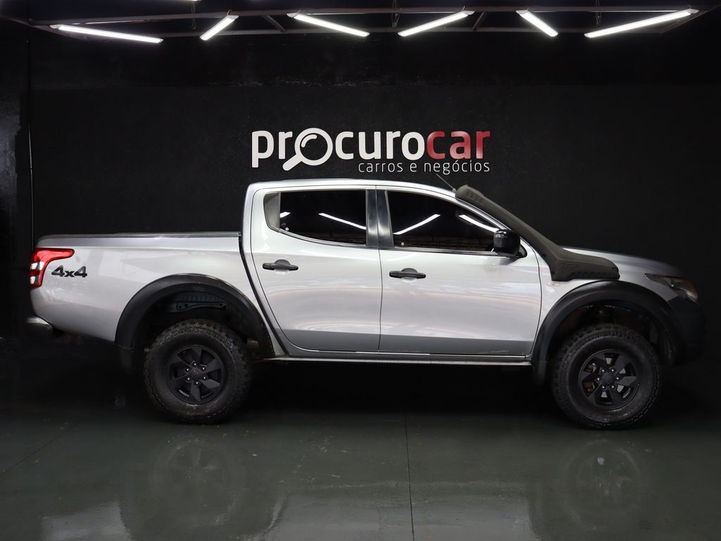 MITSUBISHI L200 Triton Sport GLS Outdoor 2.4TDi 16v 4X4 C.D. 2021 - miniatura 3