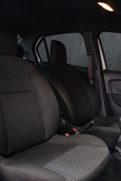RENAULT Logan Life 1.0 12v 2023 - miniatura 10