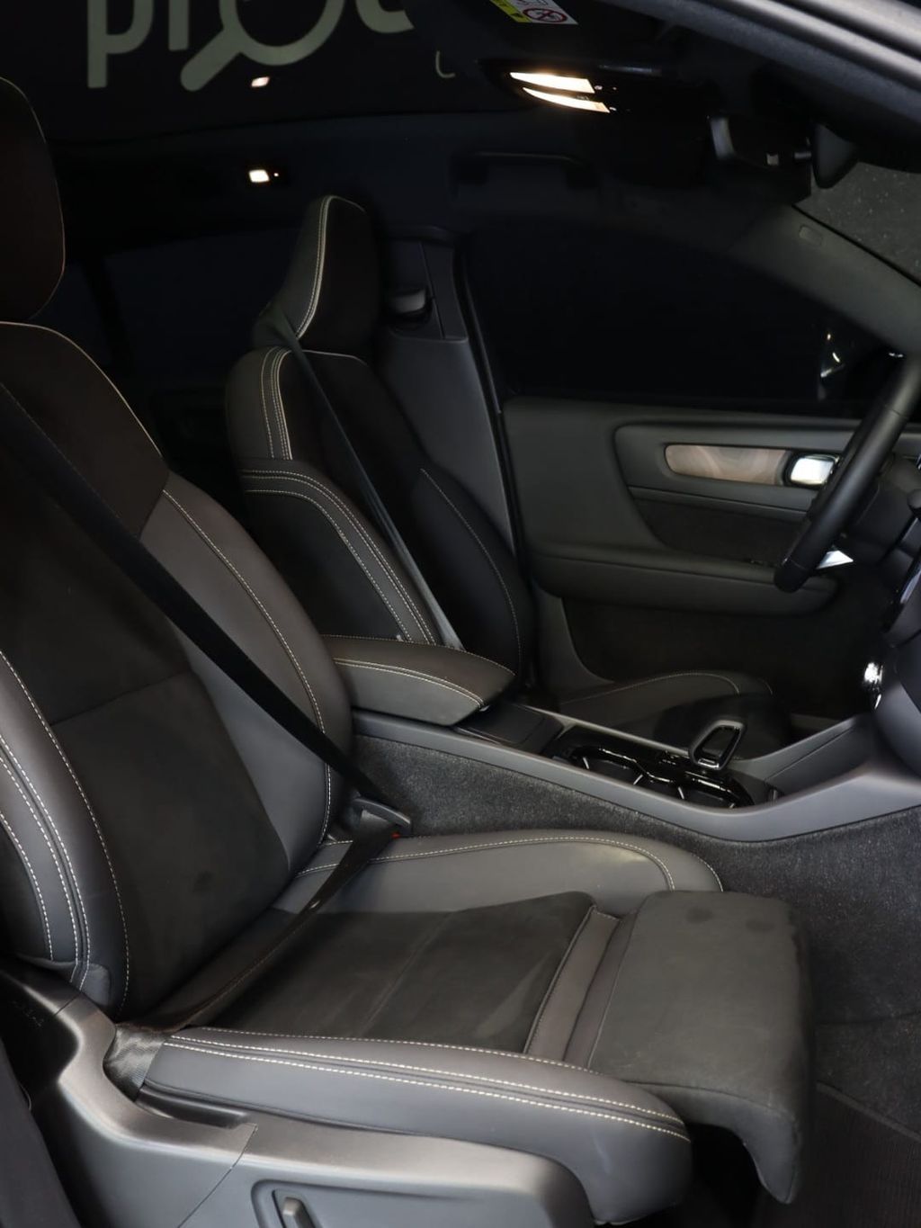 VOLVO C40 Twin Ultimate AWD 2024 - miniatura 12