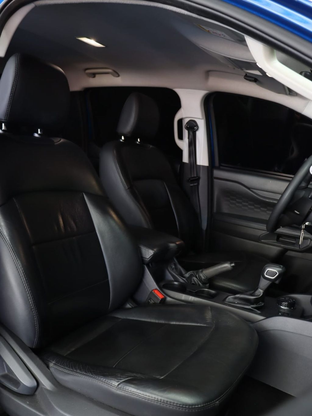 FORD Ranger XLS 2.0TDi 16v 4X4 C.D. 2025 - miniatura 11