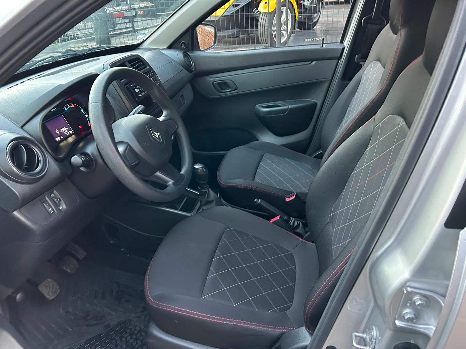 RENAULT Kwid Zen 1.0 12v 2026 - miniatura 9