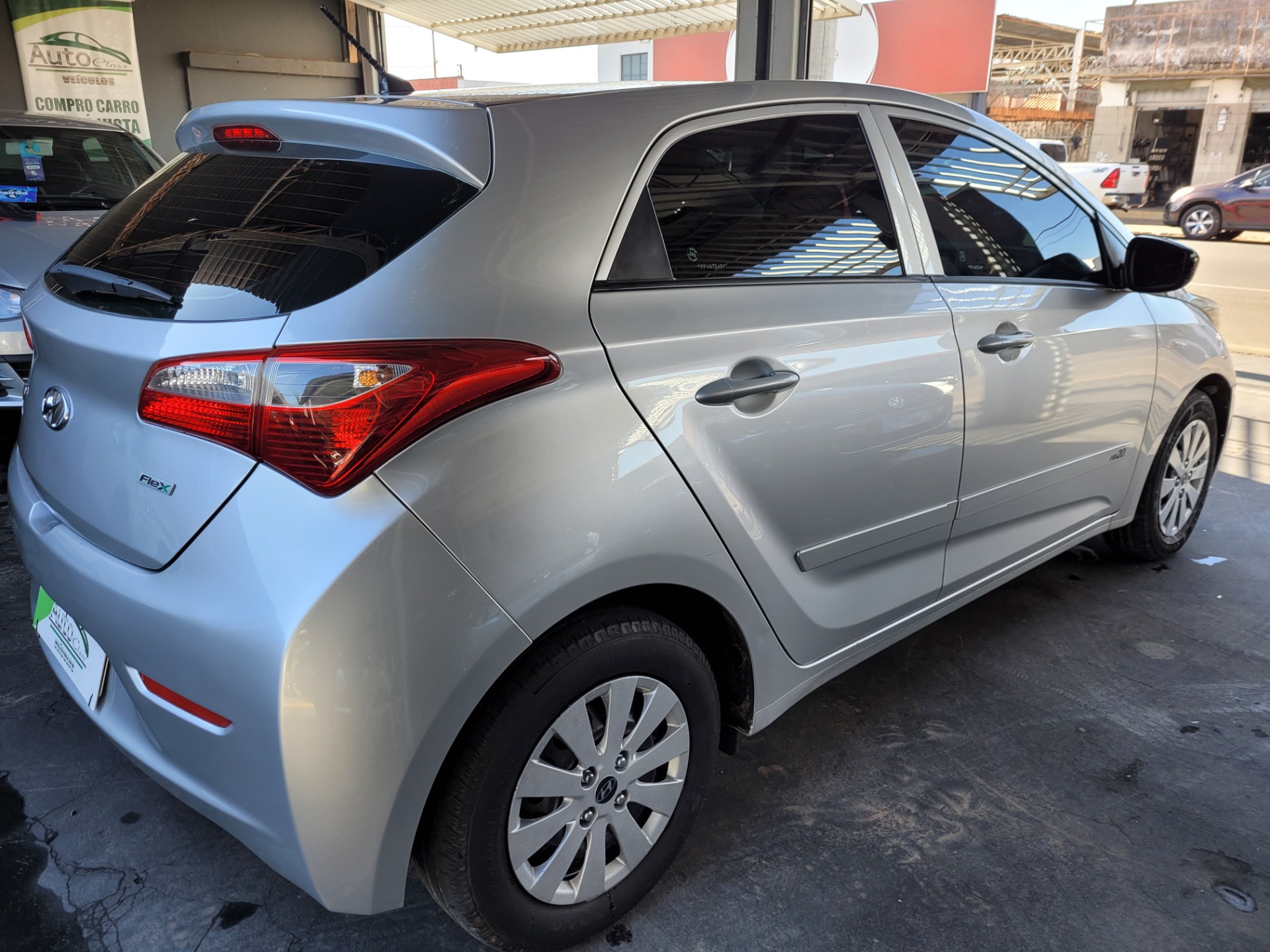 HYUNDAI HB20 Comfort 1.0 12v 2015 - miniatura 12