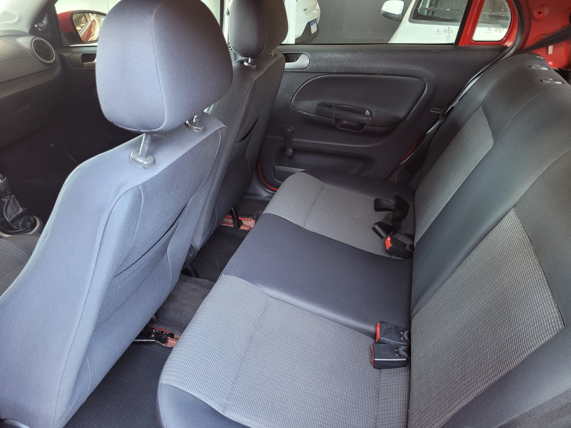 VOLKSWAGEN Gol 1.0 4p. 2013 - miniatura 3