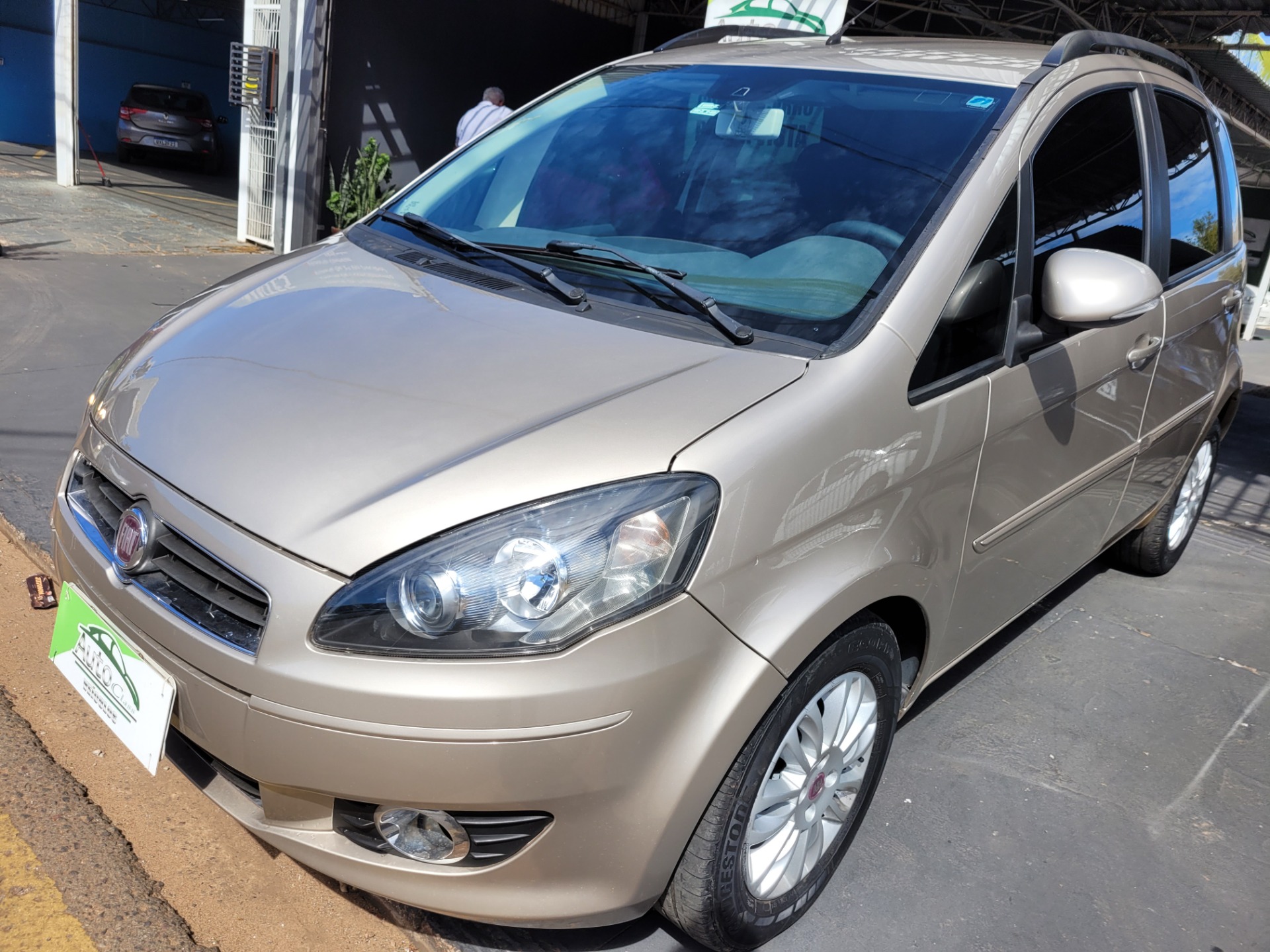 FIAT Idea Attractive 1.4 2013 - miniatura 5