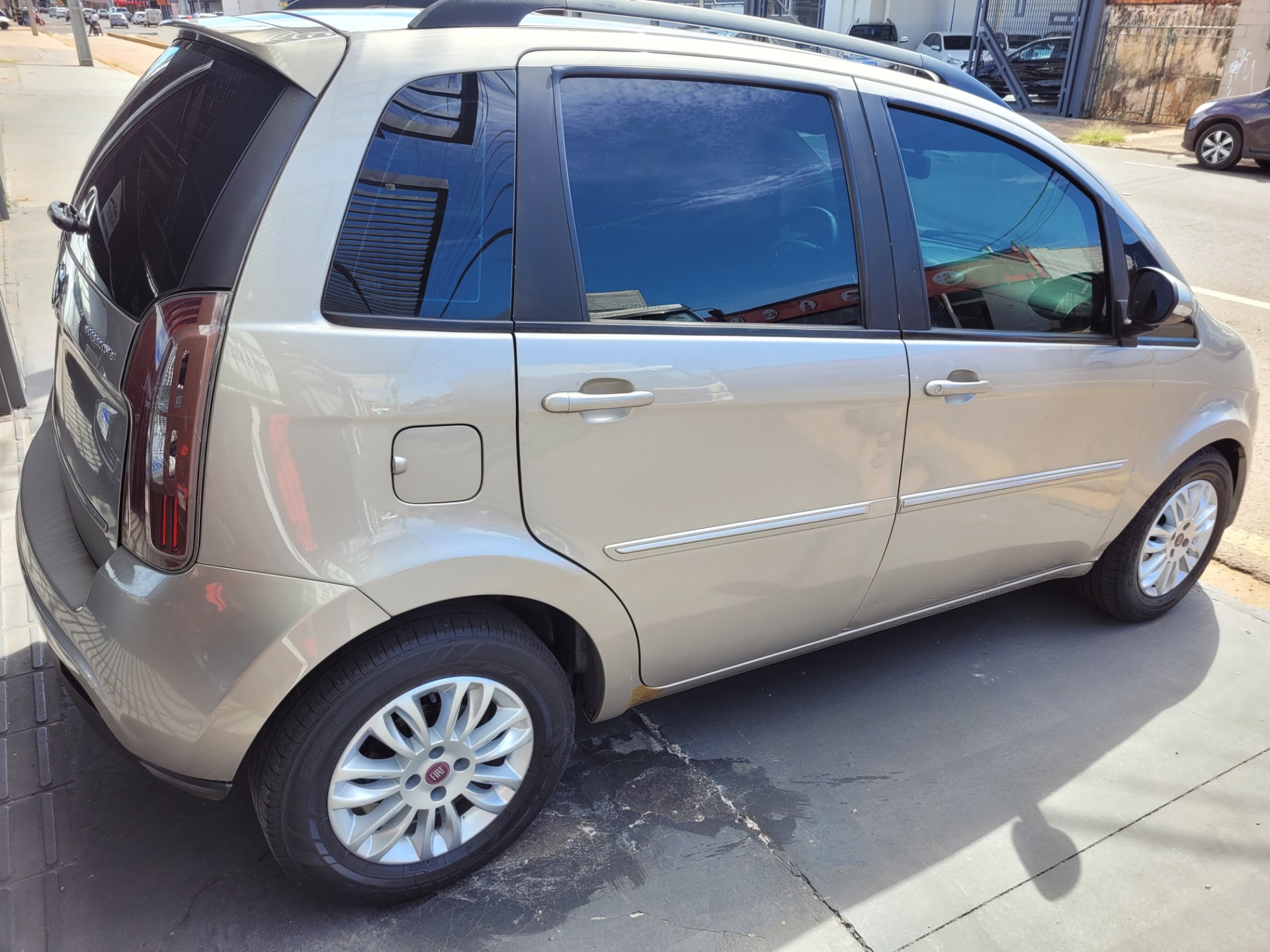 FIAT Idea Attractive 1.4 2013 - miniatura 7