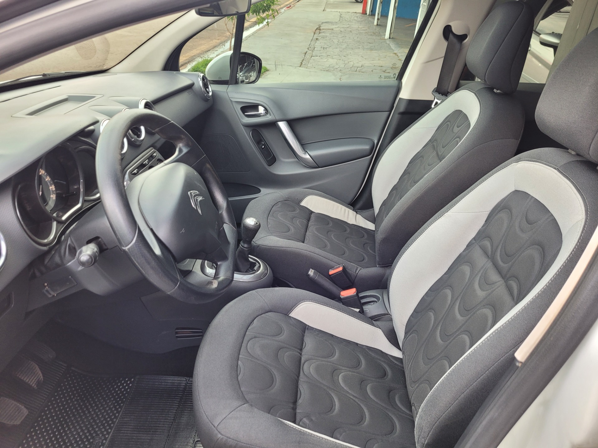 CITROEN C3 Hatch Origine 1.5 2014 - miniatura 8