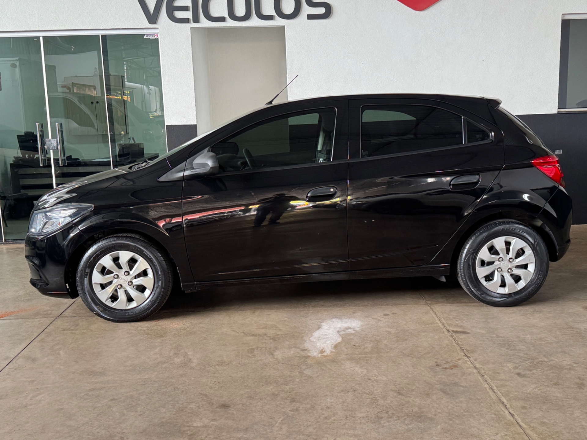 CHEVROLET Onix Joy 1.0 2019 - miniatura 4