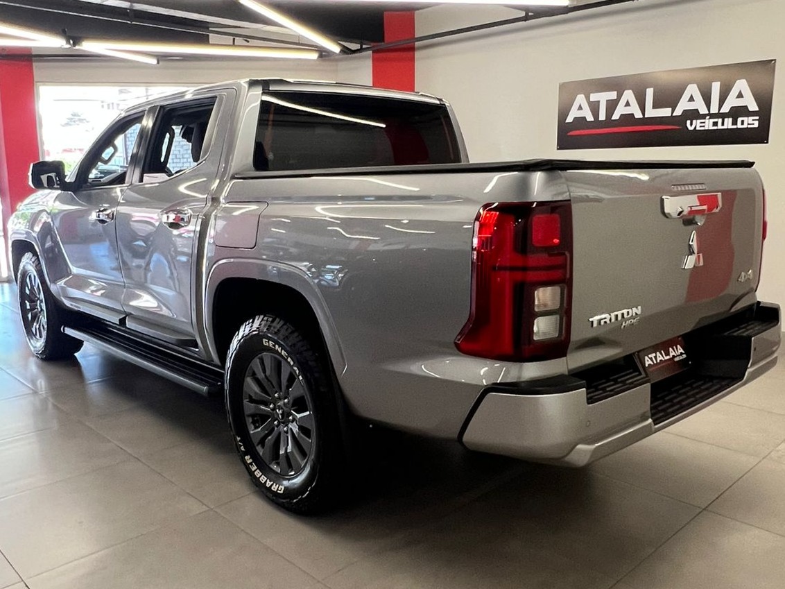MITSUBISHI Triton HPE 2.4TDi 16v 4X4 C.D. 2026 - miniatura 7