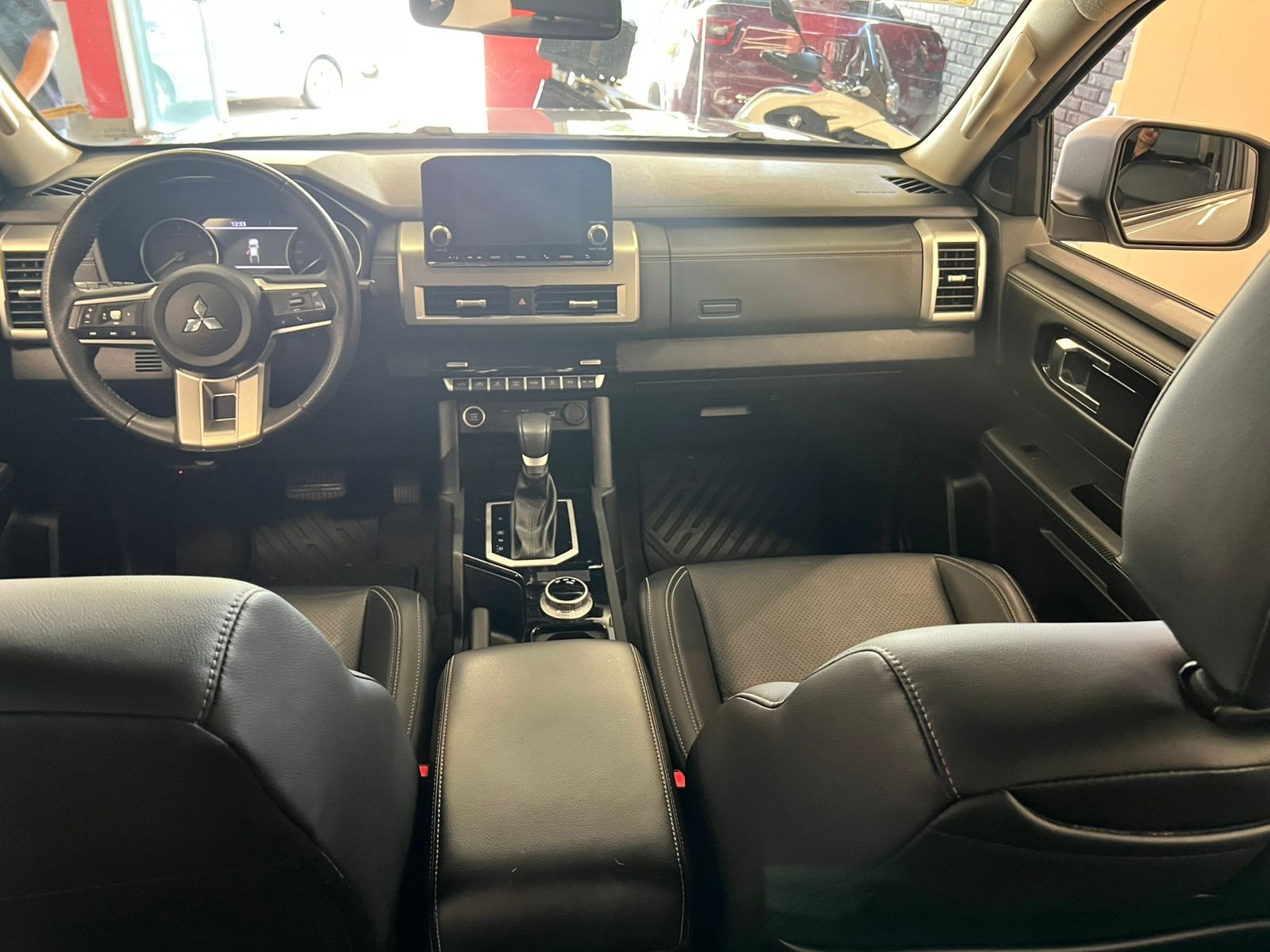 MITSUBISHI Triton HPE 2.4TDi 16v 4X4 C.D. 2026 - miniatura 12