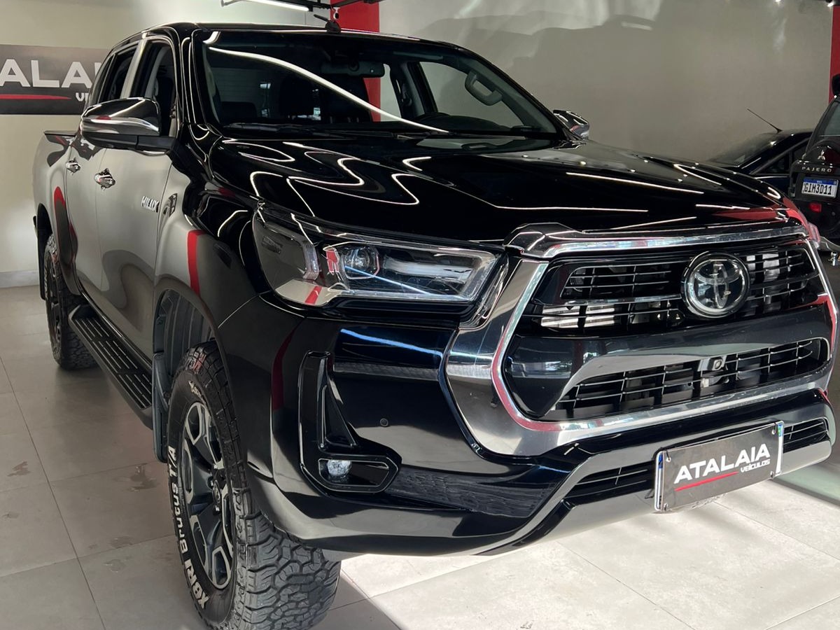 TOYOTA Hilux SRX D4-D 2.8TDi 16v 4X4 C.D. 2023