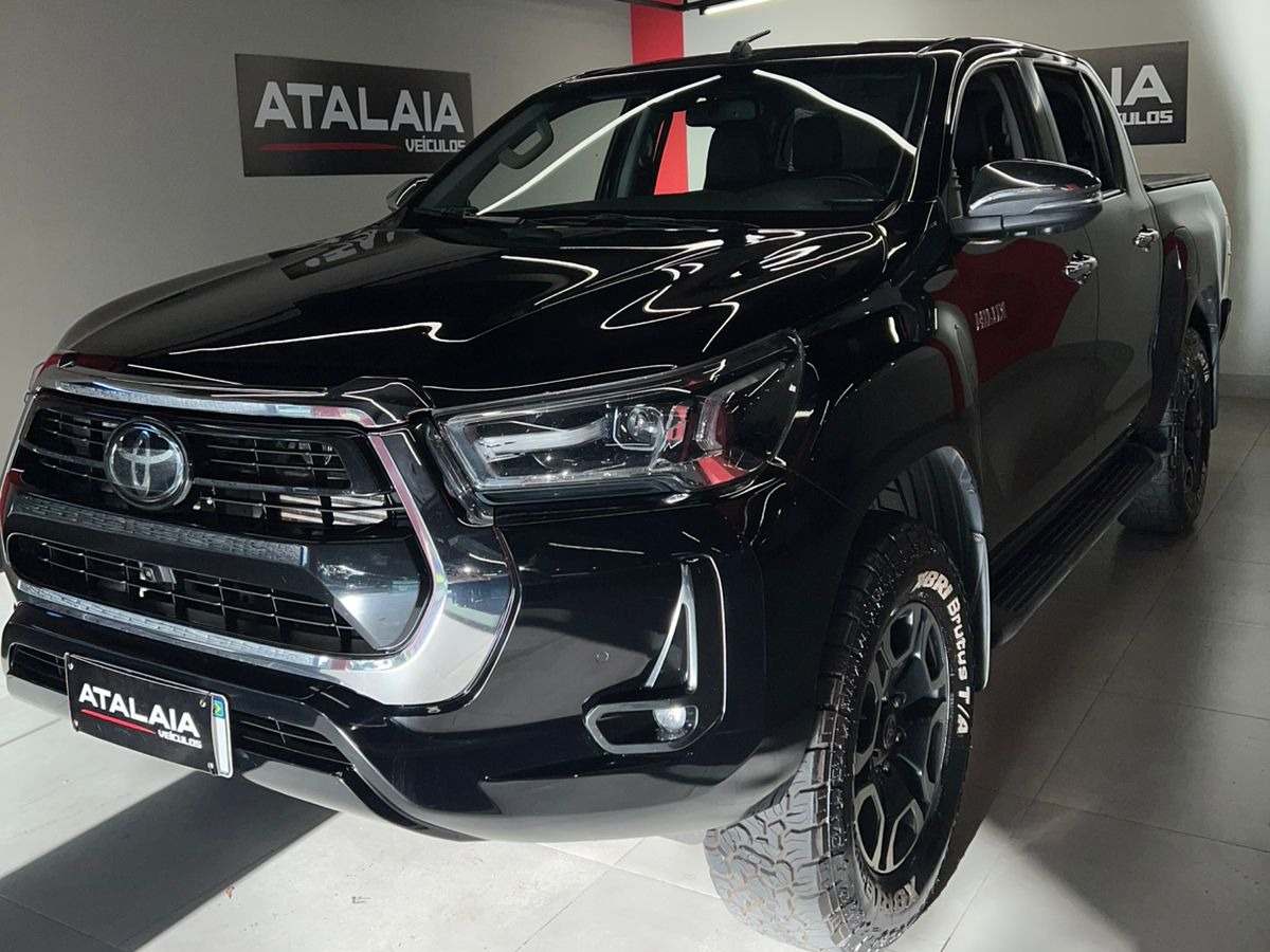 TOYOTA Hilux SRX D4-D 2.8TDi 16v 4X4 C.D. 2023 - miniatura 3