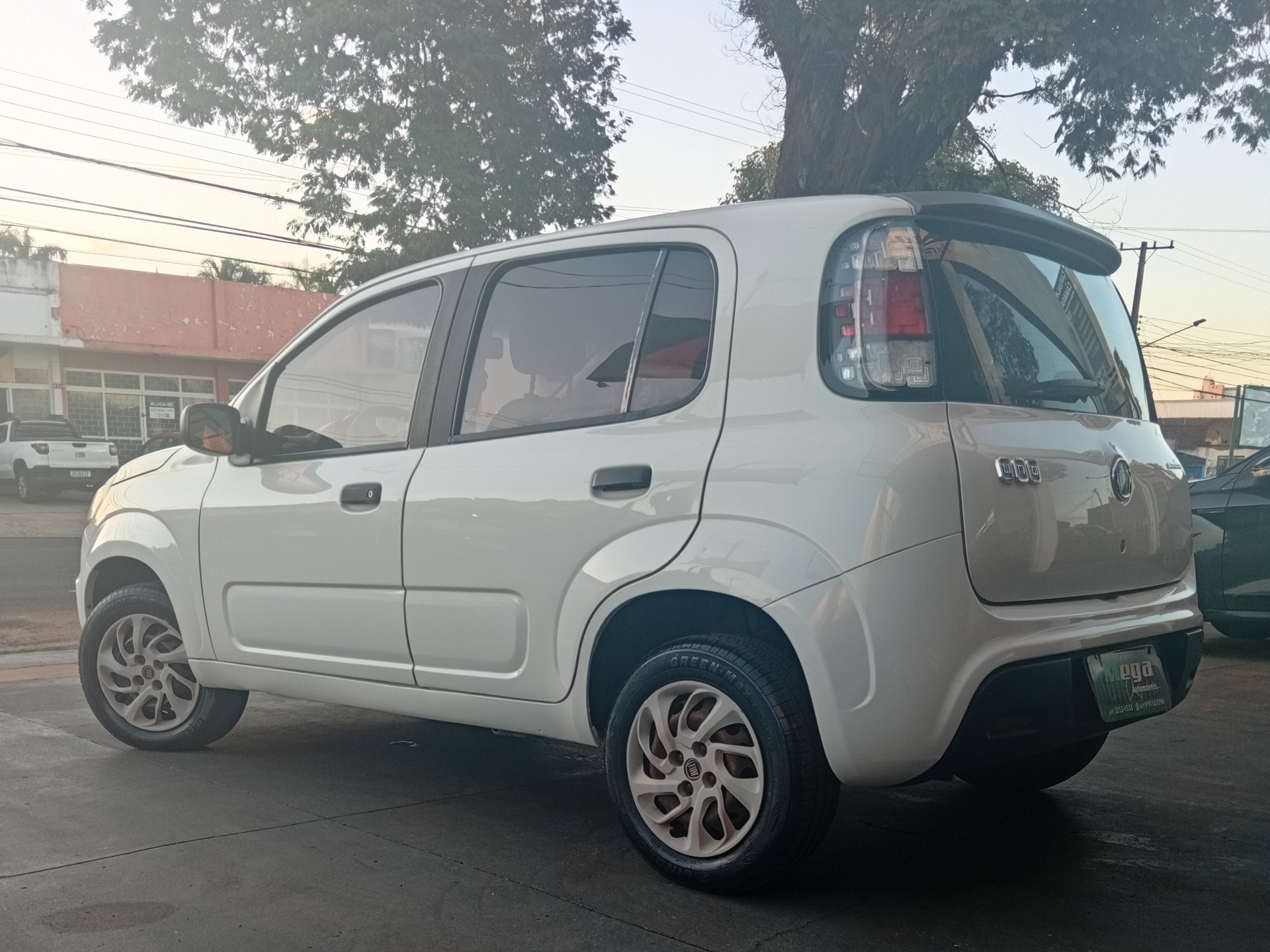 FIAT Uno Attractive 1.0 4p. 2015 - miniatura 3