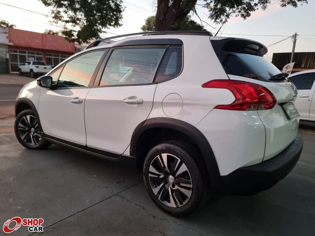 PEUGEOT 2008 Allure Pack 1.6 16v 2022 - miniatura 2