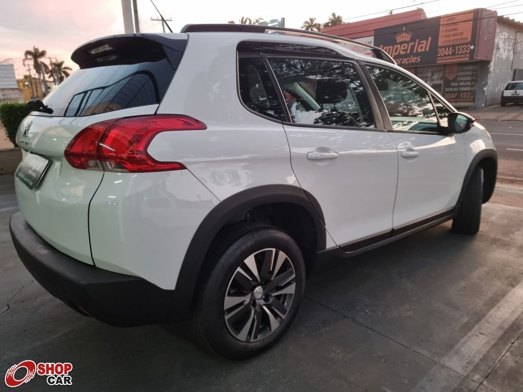 PEUGEOT 2008 Allure Pack 1.6 16v 2022 - miniatura 3
