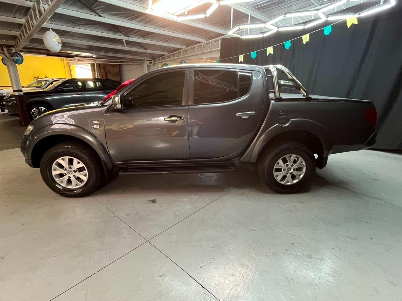 MITSUBISHI L200 Triton HLS 2.4 16v C.D. 2016 - miniatura 4